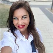 Docente con esperienza nell’insegnamento emetodologie didattiche, impartisce lezioni di letteratura italiana e filosofia online